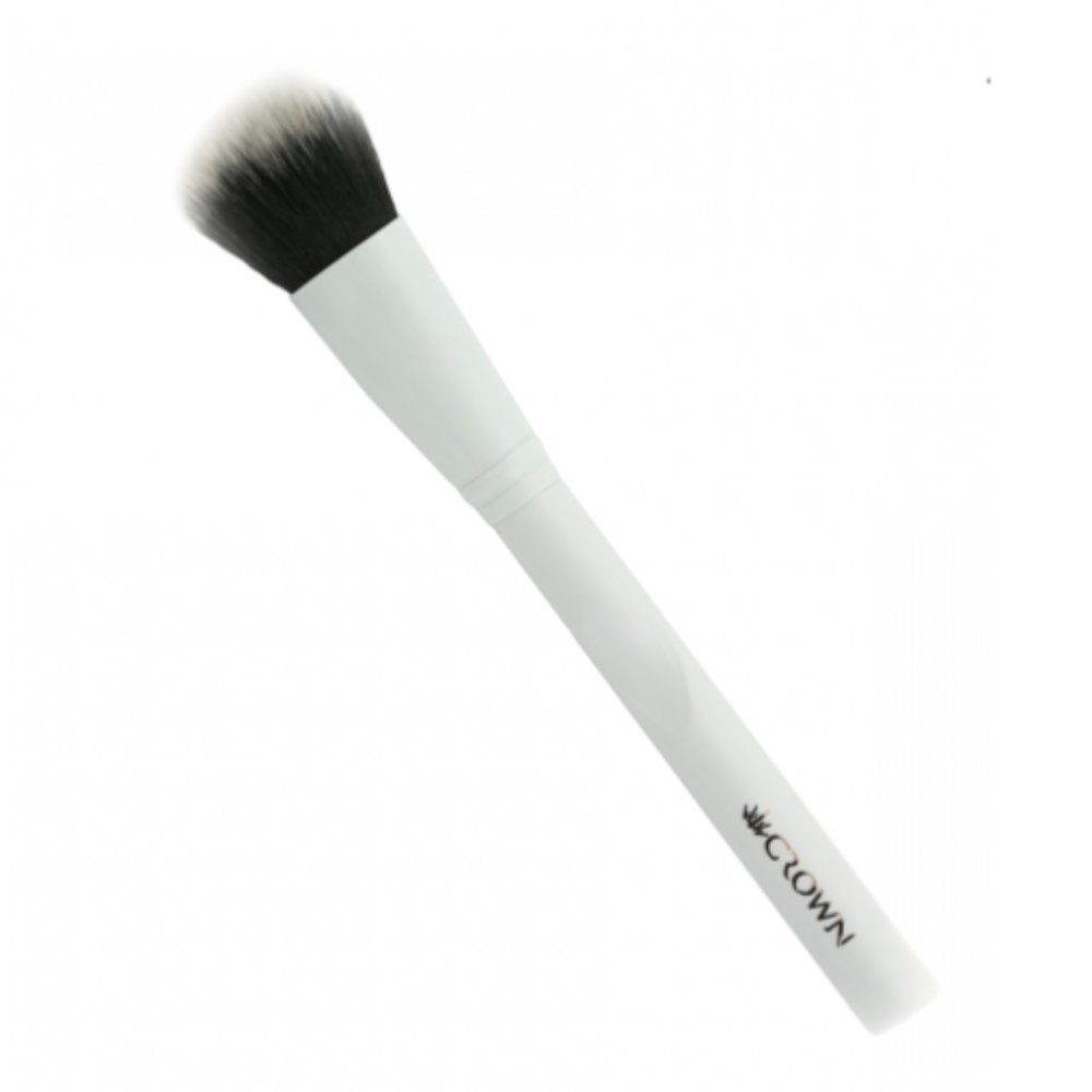 CROWN Pro Blush Brush
